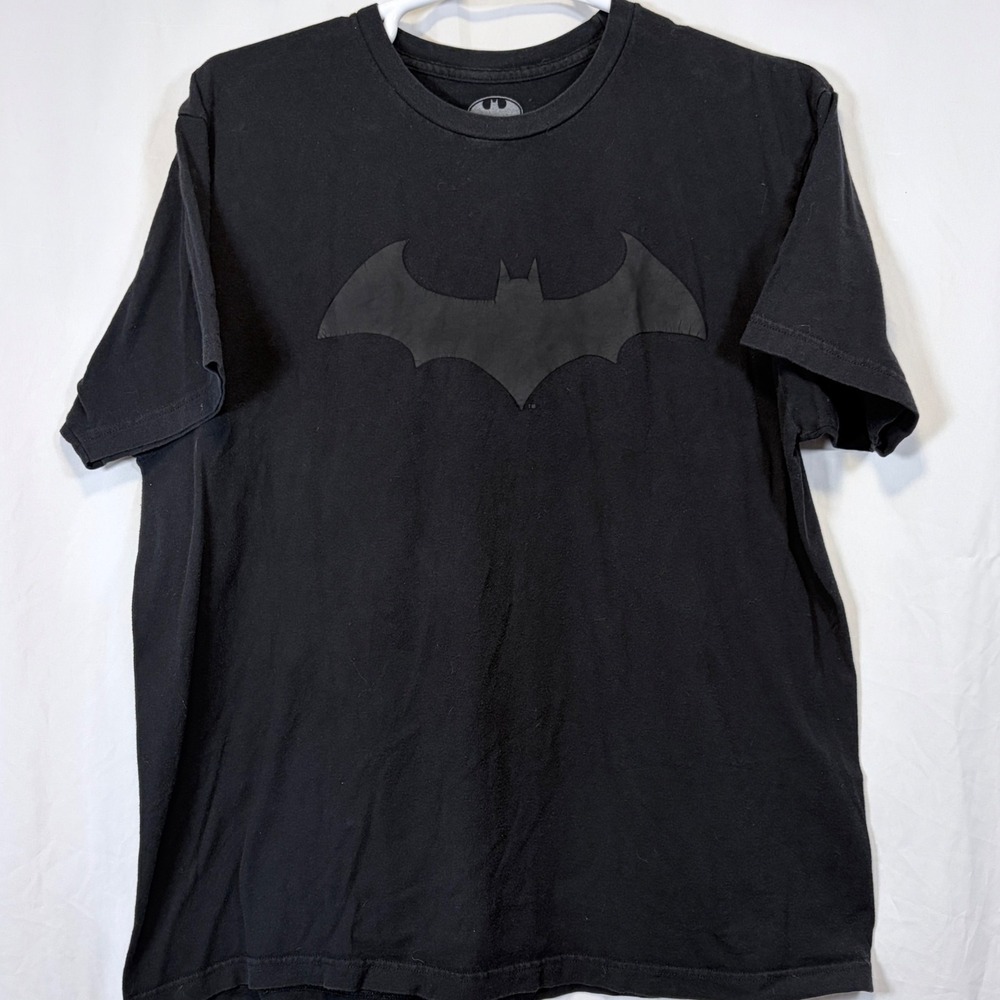 Batman T-Shirt Tonal Bat Logo Black Short Sleeve Graphic Tee XL Dark Knight